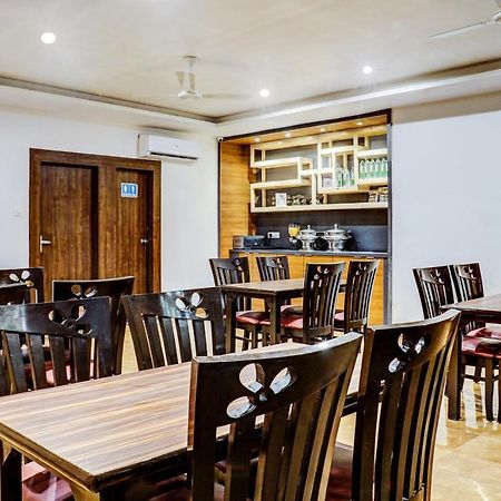 Treebo Trip Seven Olives Andheri Mumbai Exterior foto