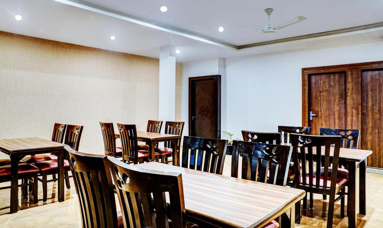 Treebo Trip Seven Olives Andheri Mumbai Exterior foto
