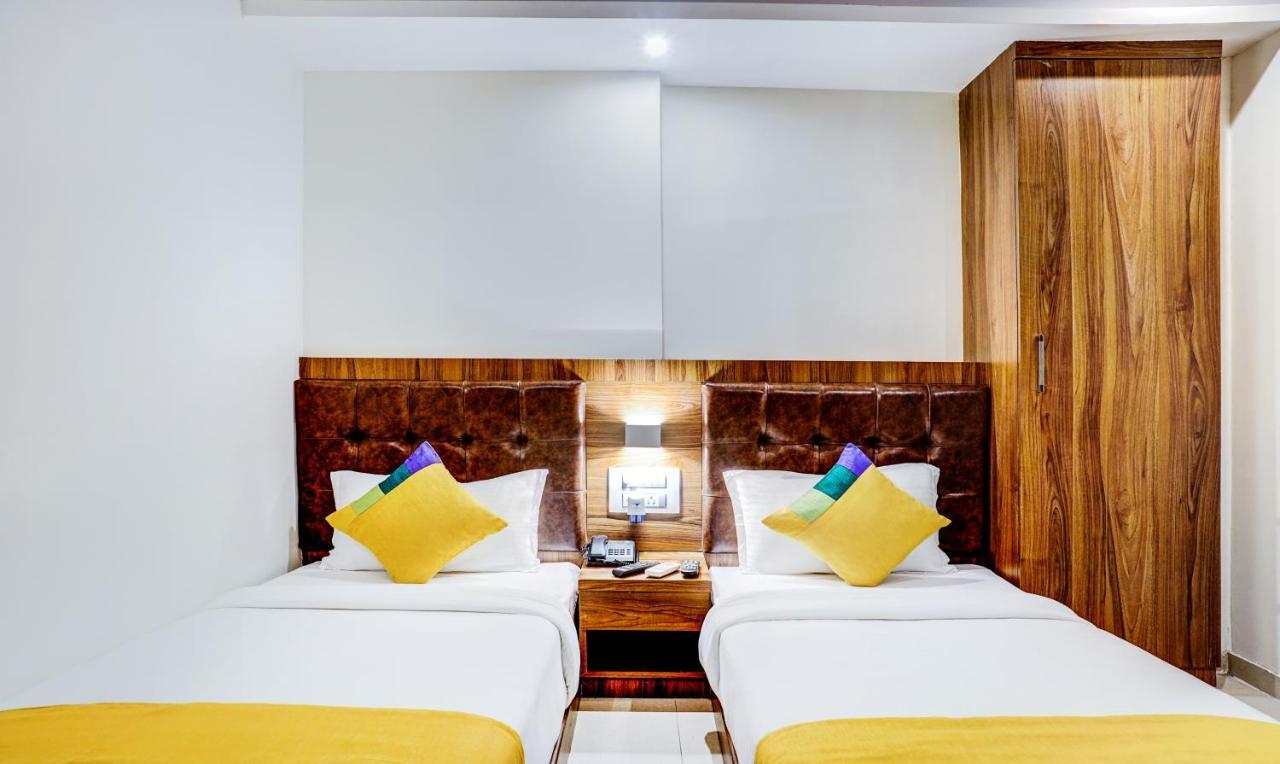 Treebo Trip Seven Olives Andheri Mumbai Exterior foto